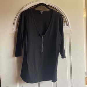 GUC Torrid brand black zipper 3/4 sleeve top size 2